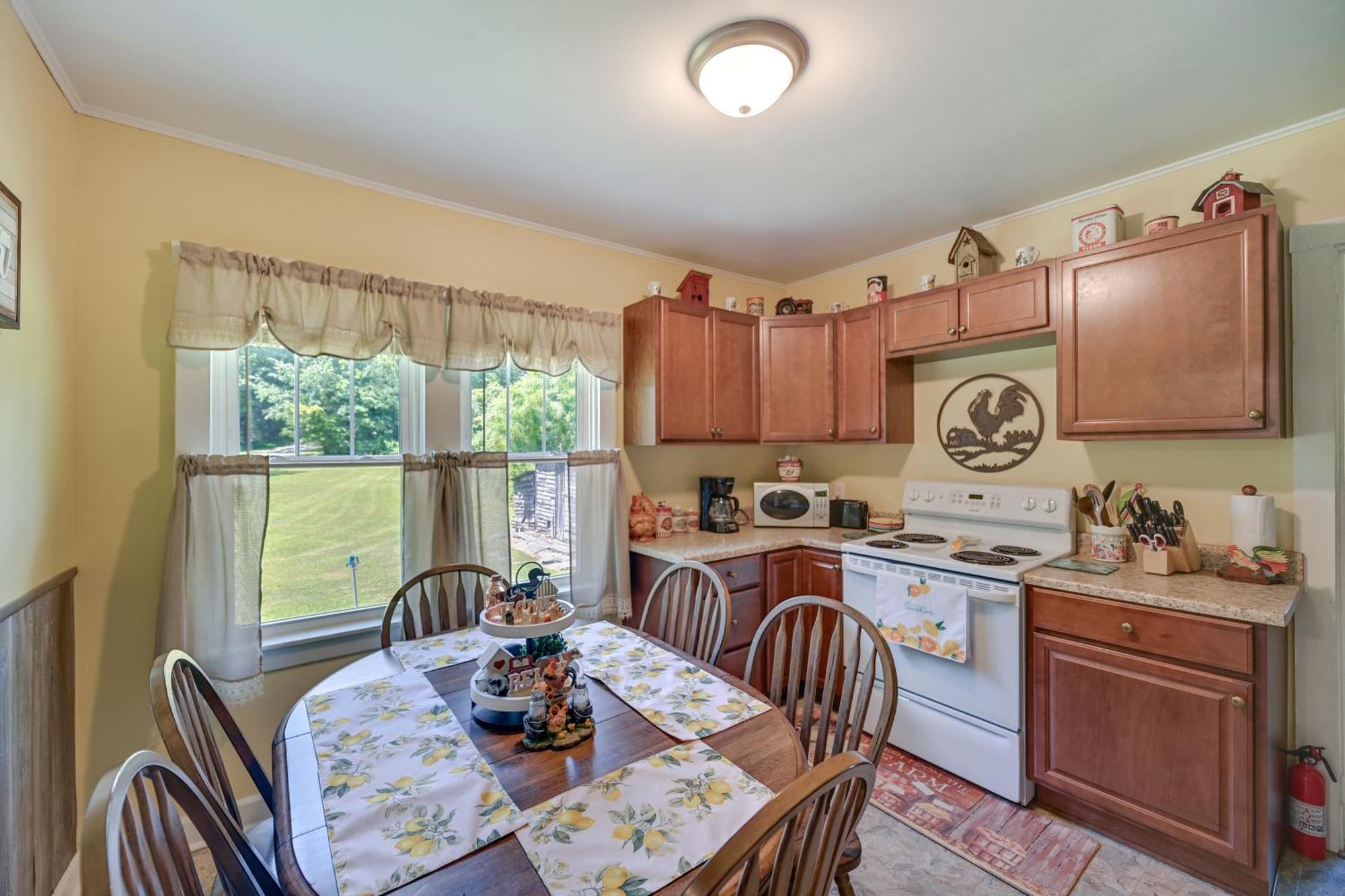 Grandmas Farm House On 125 Acres With Fire Pit! Beattyville Εξωτερικό φωτογραφία